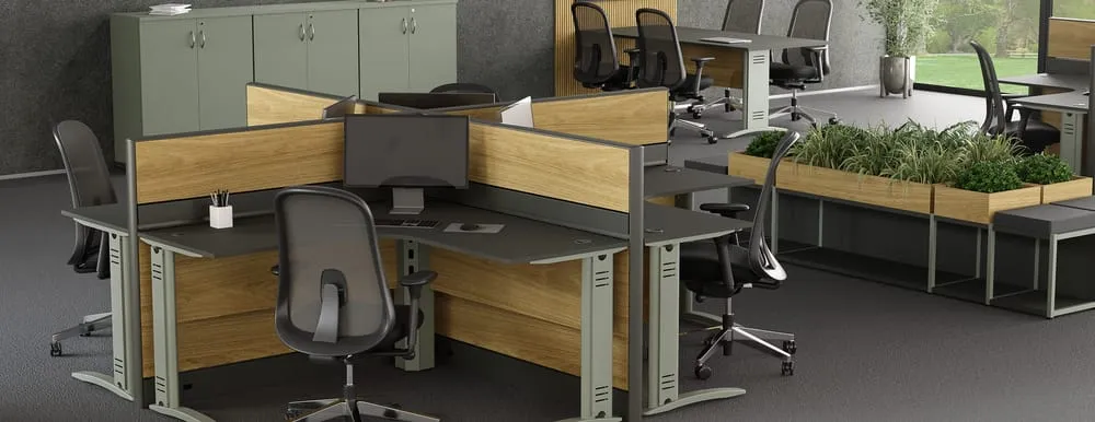 Mesa Delta Angular Pé Metálico – Impéria Premium